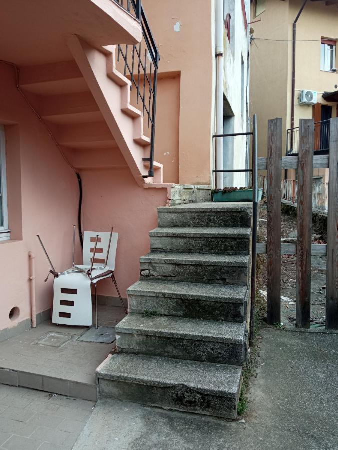 PradalungaCute Little Flat With View, 20 Mins To Bgy Airport公寓 外观 照片